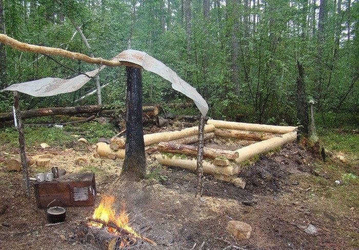 Как построить охотничью избушку в лесу